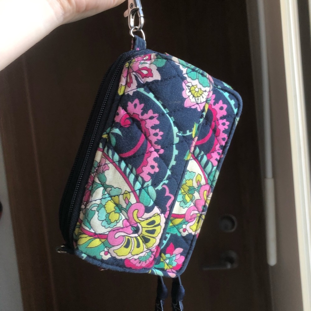 Wristlet/Crossbody Combo Bag w/ all straps removable! - Vera Bradley